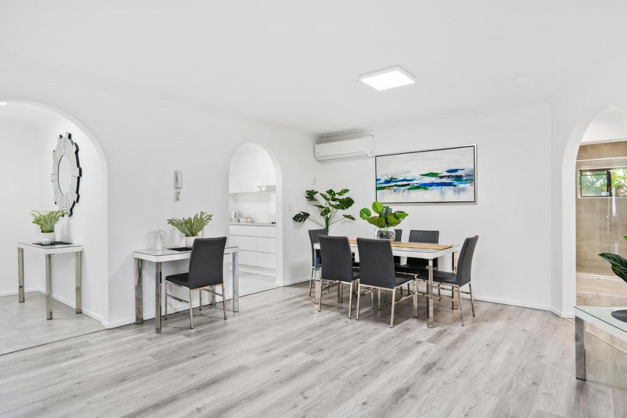 Coco Bella Retreat In Central Surfers - Sleeps 6-8 Голд-Кост Экстерьер фото
