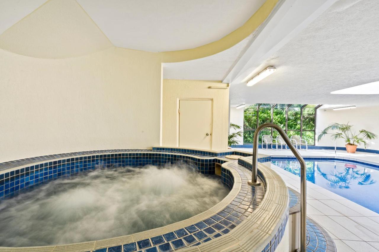 Coco Bella Retreat In Central Surfers - Sleeps 6-8 Голд-Кост Экстерьер фото